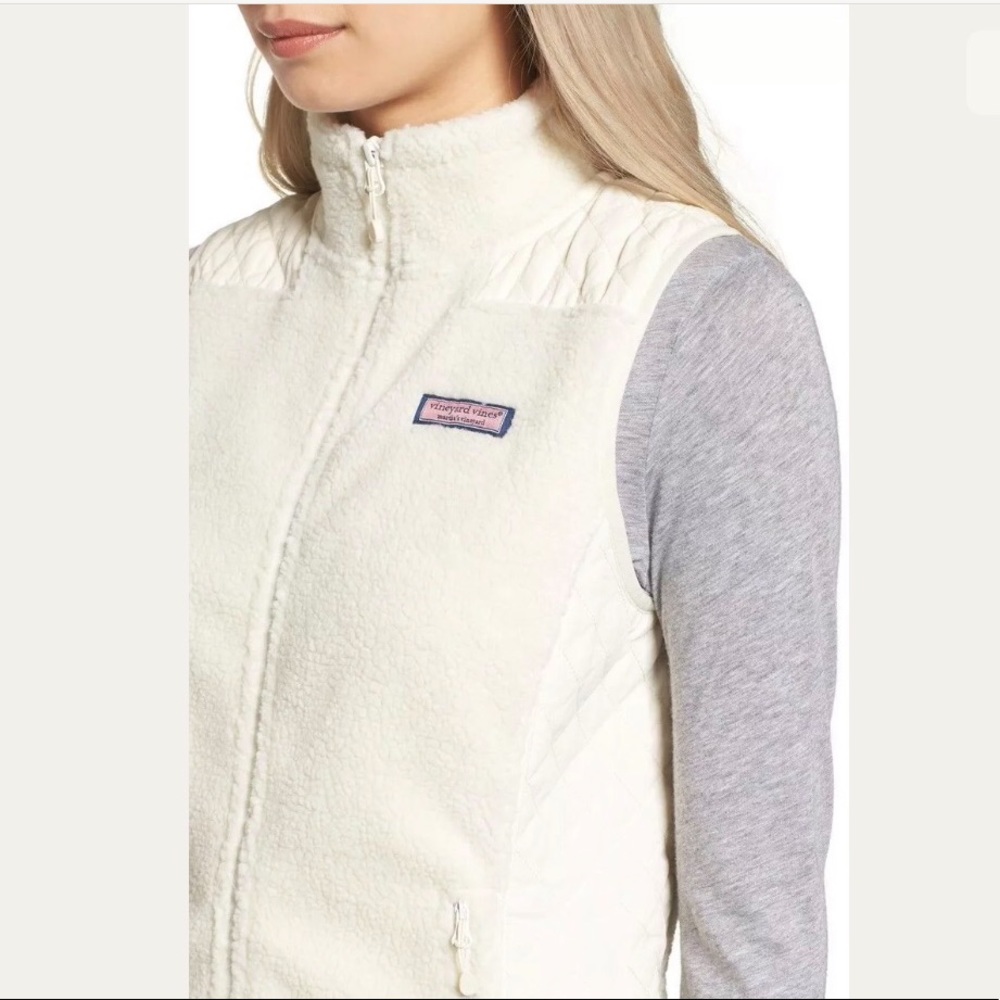 VINEYARD VINES - WOMEN’S SEA BIEE SHERPA VEST. NWT